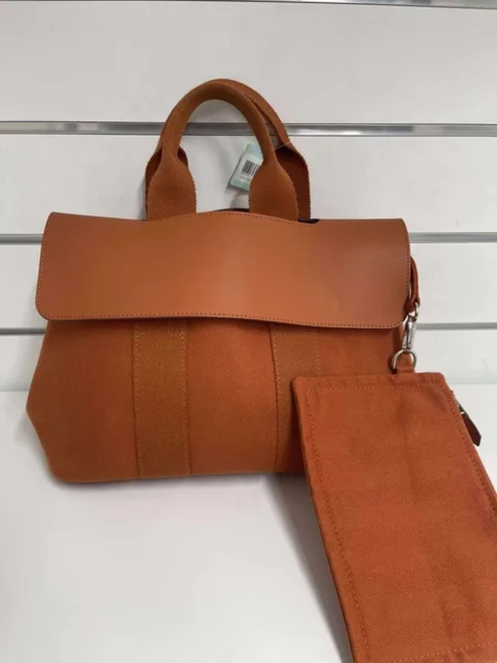 Hermès Toile Valparaiso PM handbag in orange canvas and leather. - Picture 2 of 10